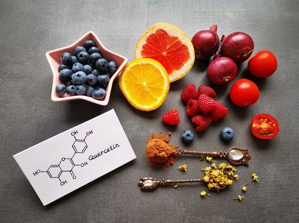 Structural,Chemical,Formula,Of,Quercetin,Molecule,With,Fresh,Fruit,And